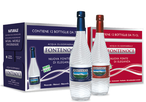 Acqua fontenoce acqua in vetro per ristoranti di alta classe